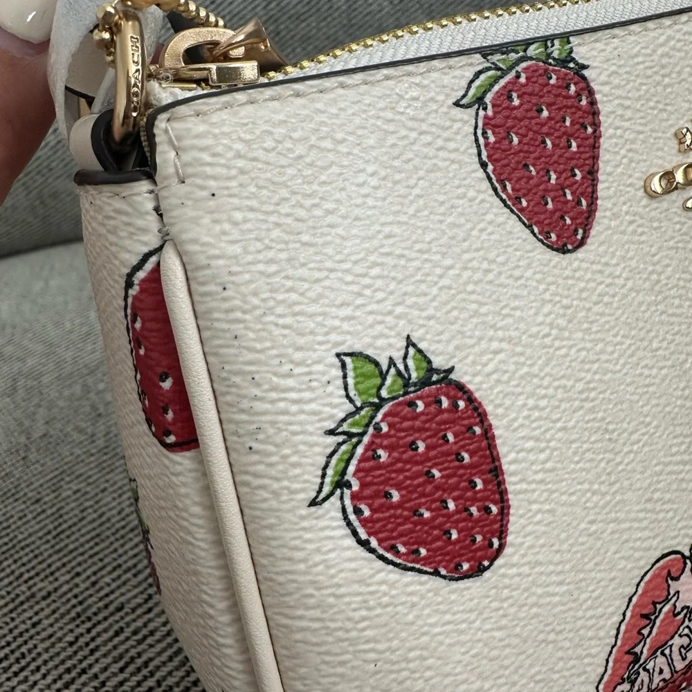 NWT Coach Nolita 19 With Strawberry Print CAL25（Slightly Imperfect Goods） - Picture 7 of 11